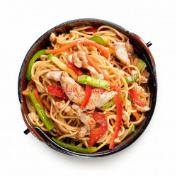 Лапша рисовая с курицей и овощами